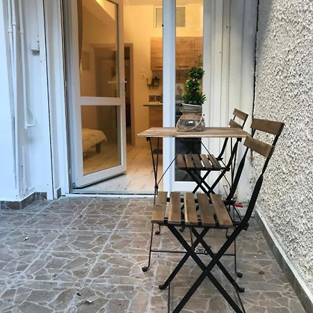 אתונה Two Houses Petralona מראה חיצוני תמונה